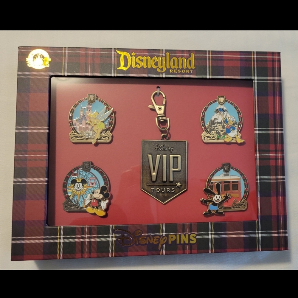 Authentic New Disneyland Resort VIP Tours Pin Set